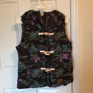 vans puffer vest